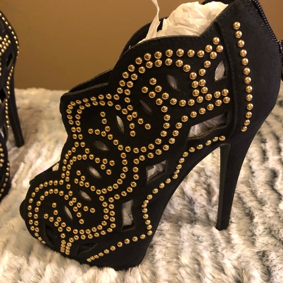 Heels in boot style - Picture 2 of 7